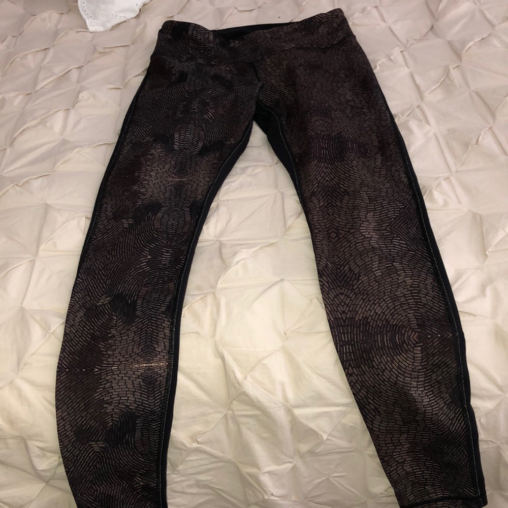 Lululemon yoga pants